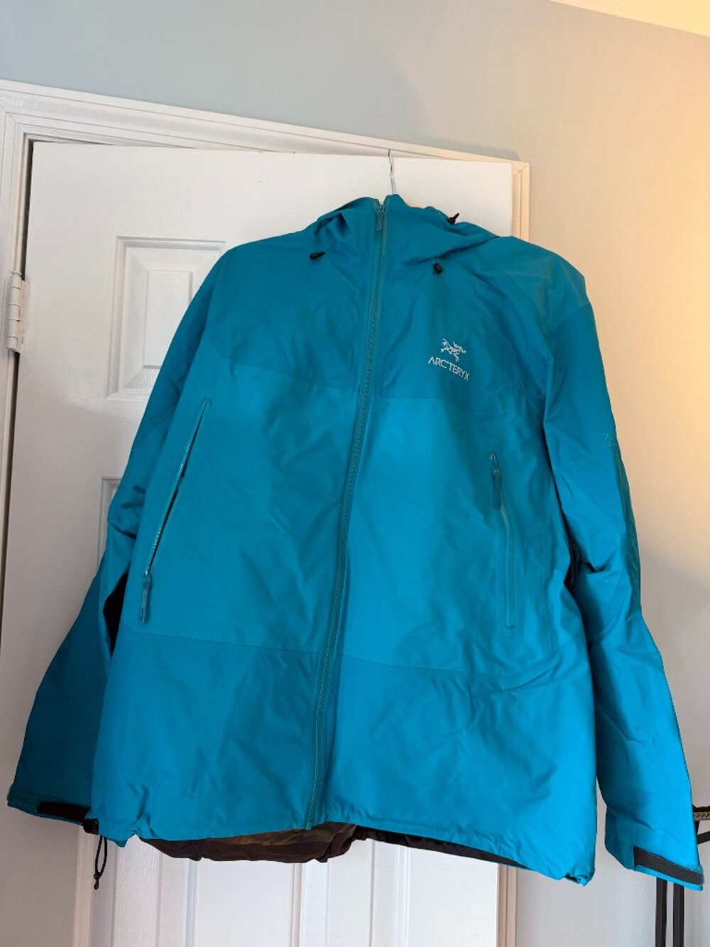 Arc’teryx Beta SL Jacket Women’s XL Gore-Tex Shell Blue